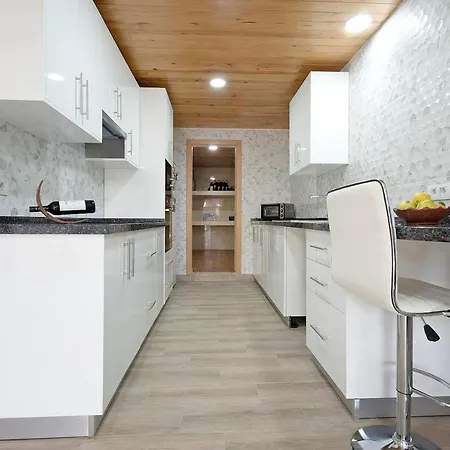 Apartment Mimosas 2 *